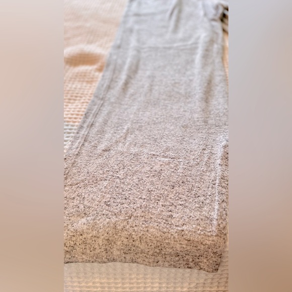 DONNA KARAN Ultra Soft Grey Jogger Pants Wide Leg Loungewear Joggers w Pockets - Picture 4 of 13